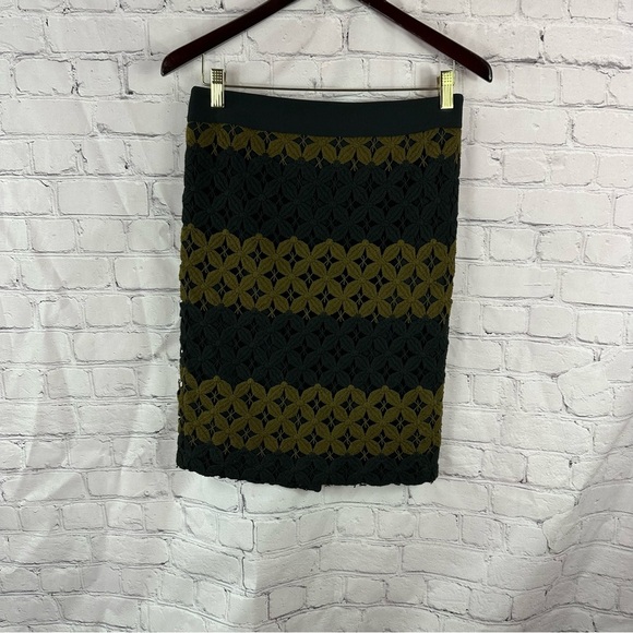 ann taylor LOFT Black Gold crochet floral Patterned overlay Pencil Skirt sz 4 - Picture 1 of 9